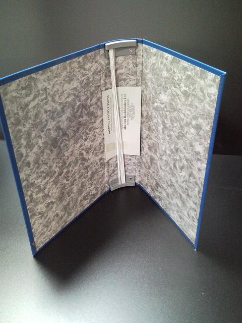 Ring binder interior with mechanism